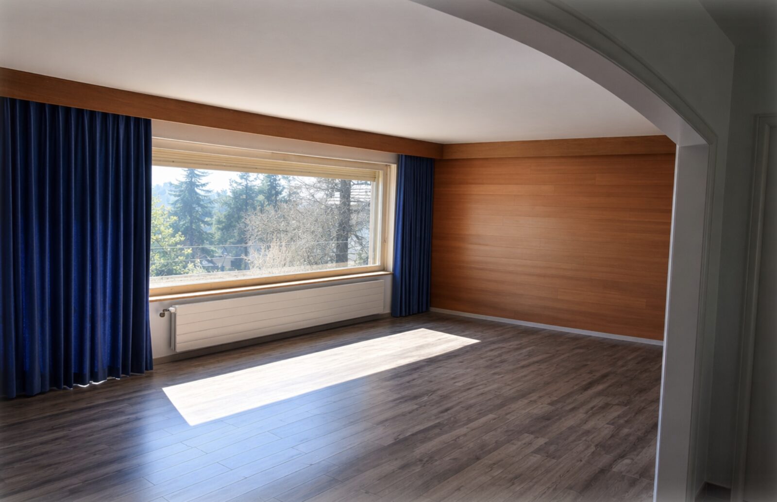 Chambre lambrissée